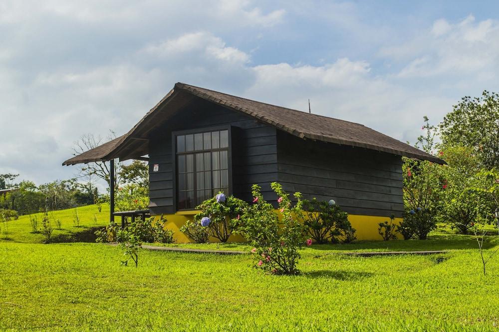 Hotel Campo Verde La Fortuna Exterior photo