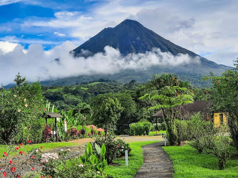 Hotel Campo Verde La Fortuna Exterior photo
