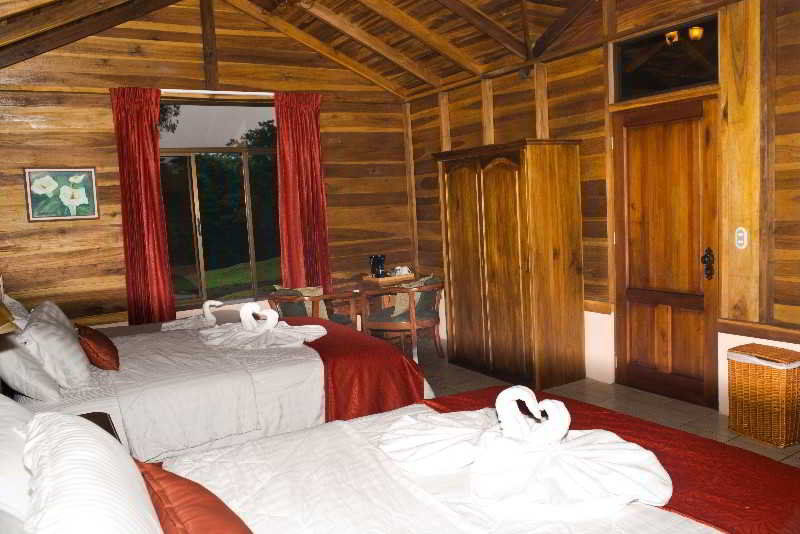 Hotel Campo Verde La Fortuna Exterior photo