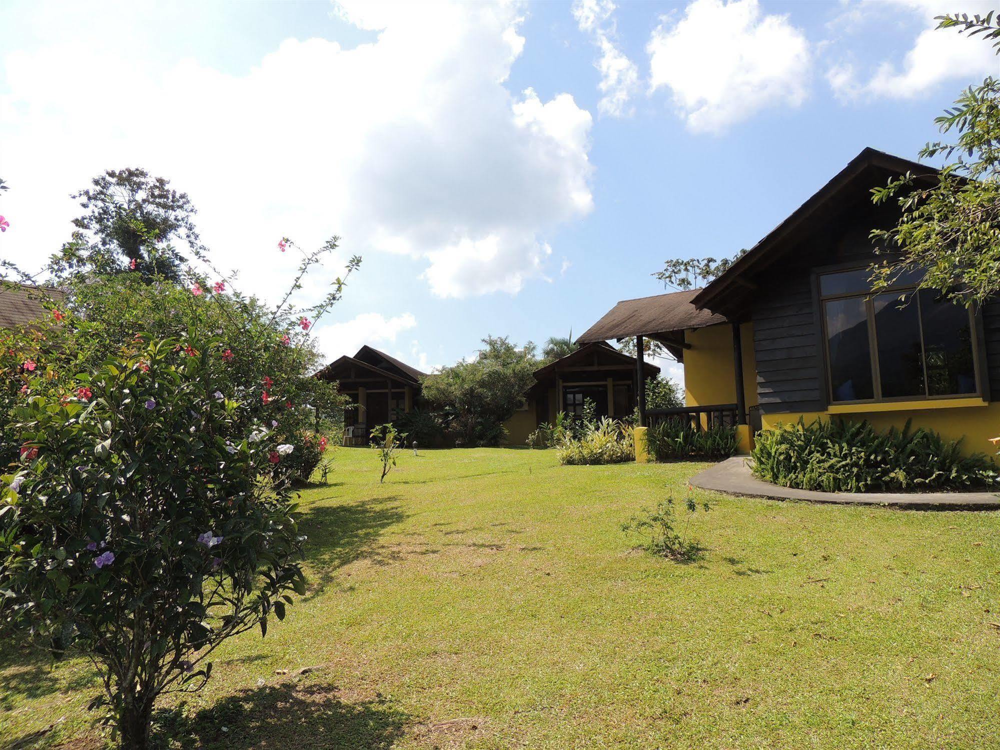 Hotel Campo Verde La Fortuna Exterior photo